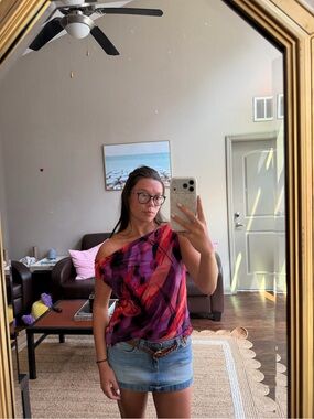 Vintage Off-Shoulder Abstract Top in Purple and Pink